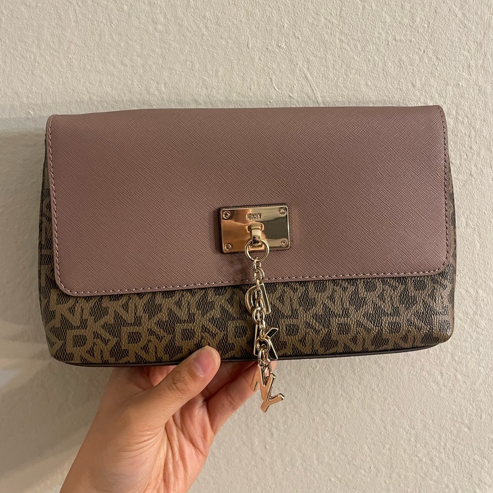 DKNY Shoulder bag